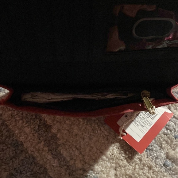 Mossimo Supply Co. Wallet with Bronze Cat Face on The Front - Picture 3 of 4